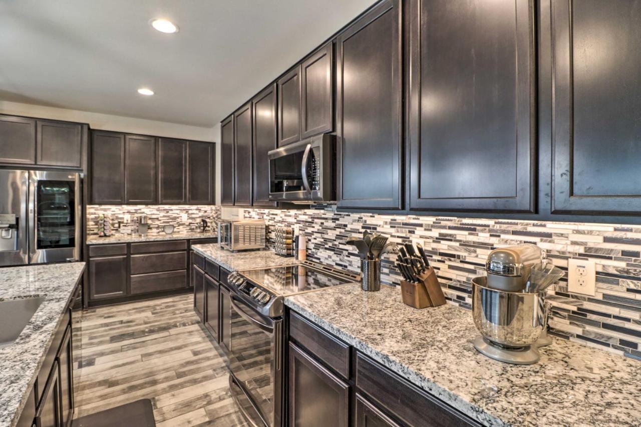 Stunning Goodyear Vacation Rental With Private Pool! Exterior foto